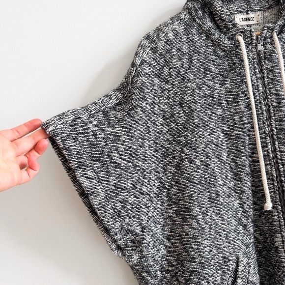 L’AGENCE • Marled Poncho Zip Up Hoodie Sweater - Picture 4 of 12